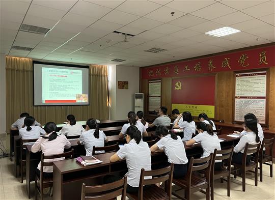 开元网站登录入口_开元中国
组织参加疫情常态化下建筑企业经营管理风险管控培训